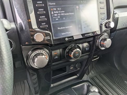 Used 2021 Toyota 4Runner TRD Off-Road Premium AWD/4WD image 23