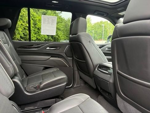 Used 2021 Cadillac Escalade Sport w/ Driver Assist Tech Package AWD/4WD image 18