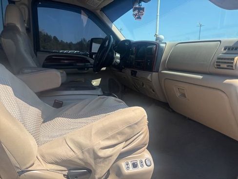 Used 2005 Ford F350 4x4 Crew Cab Super Duty image 24