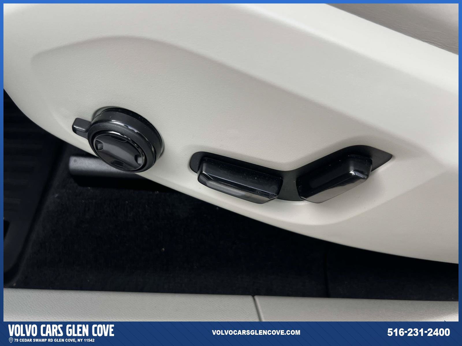 Used 2026 Volvo XC60 B5 Ultra w/ Protection Package Premier AWD/4WD image 17