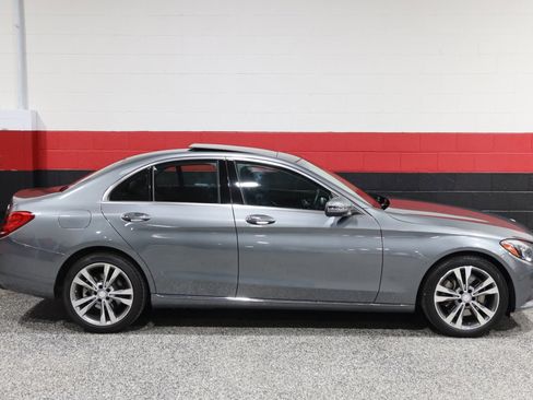 Used 2017 Mercedes-Benz C 300 4MATIC Sedan image 7