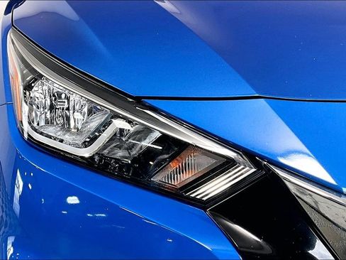 Used 2021 Nissan Versa S image 27