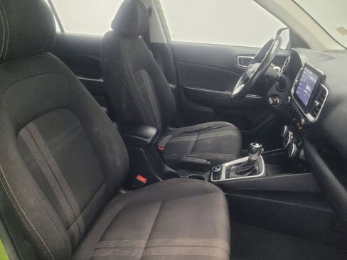 Used 2021 Hyundai Venue SEL image 21