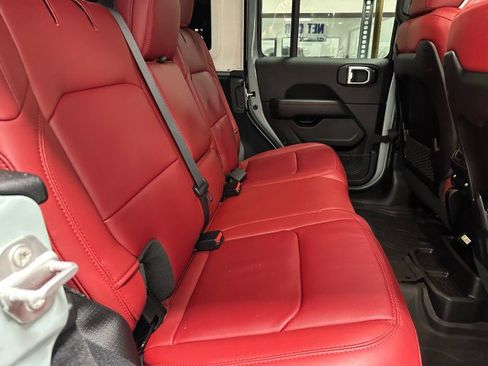 Used 2024 Jeep Wrangler Unlimited Rubicon 392 AWD/4WD image 25