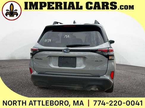 New 2025 Subaru Forester Premium image 9