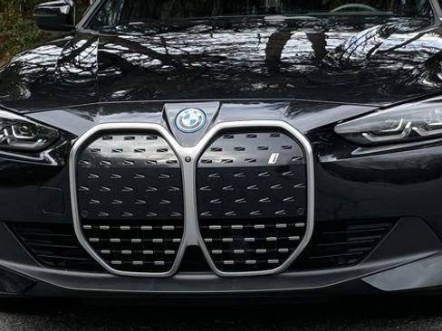 Used 2023 BMW i4 eDrive35 w/ Premium Package image 4