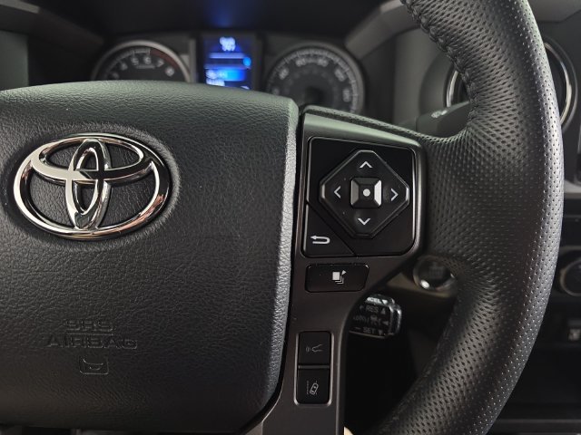Used 2023 Toyota Tacoma TRD Off-Road w/ TRD Premium Off Road Package AWD/4WD image 15