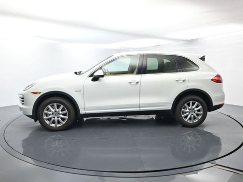 Used 2014 Porsche Cayenne Diesel image 2