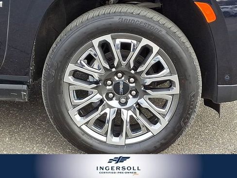 Used 2024 GMC Yukon XL Denali Ultimate image 11