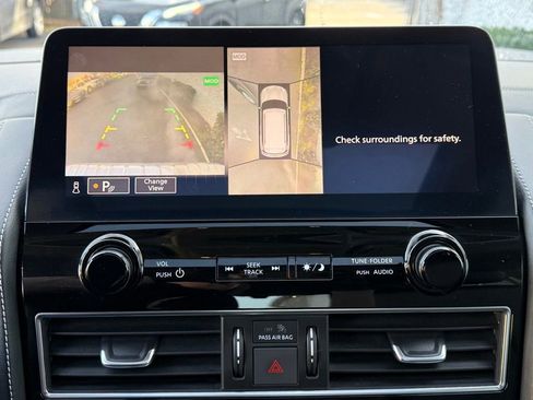 Used 2024 INFINITI QX80 Luxe image 32