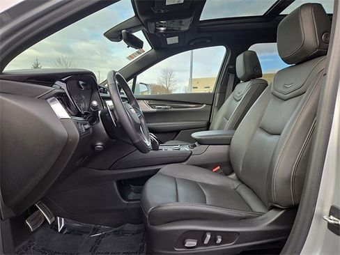 Used 2020 Cadillac XT6 Sport image 13