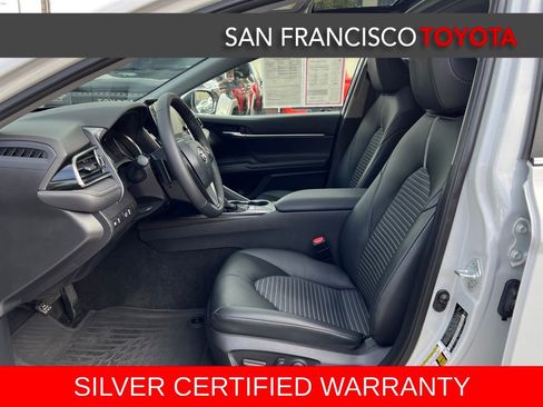 Used 2023 Toyota Camry SE image 11