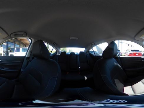 Used 2025 Nissan Altima 2.5 SV FWD image 38