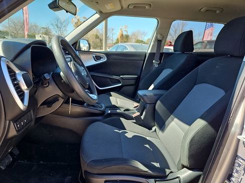 Used 2023 Kia Soul LX w/ Option Group 015 image 15