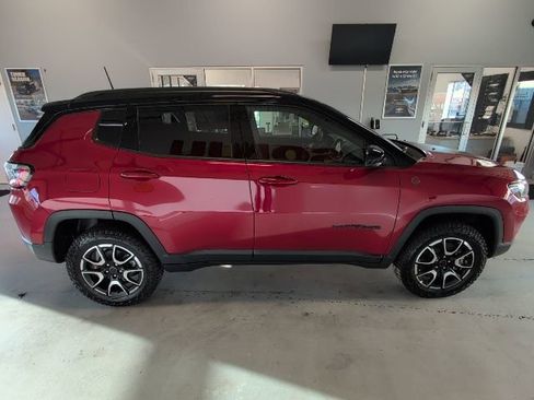 New 2026 Jeep Compass Trailhawk w/ Trailer Tow Group image 6