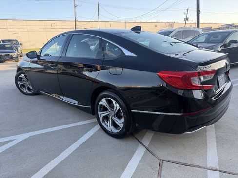 Used 2019 Honda Accord EX image 3