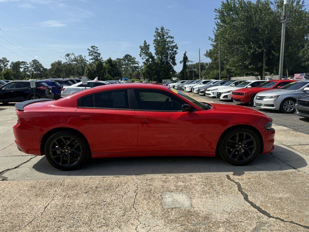 Used 2019 Dodge Charger SXT w/ Plus Group RWD image 4