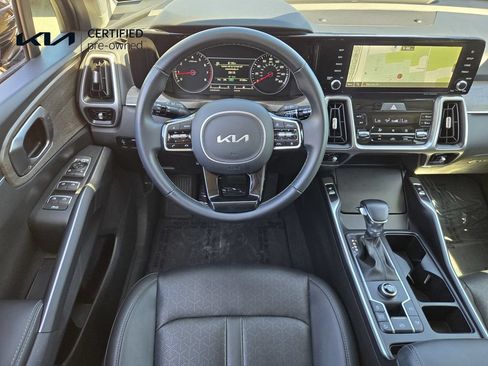 Certified 2023 Kia Sorento EX FWD image 14