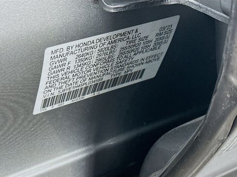 Used 2023 Acura MDX SH-AWD w/ Technology Package image 12