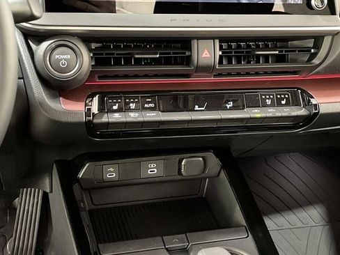 New 2026 Toyota Prius Plug-In Hybrid FWD image 24