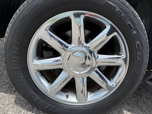 Used 2012 GMC Yukon Denali RWD image 25