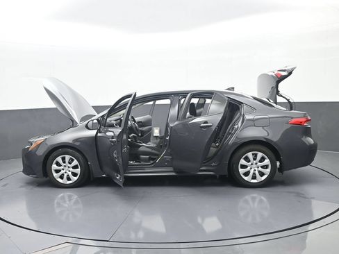 Used 2025 Toyota Corolla LE FWD image 65