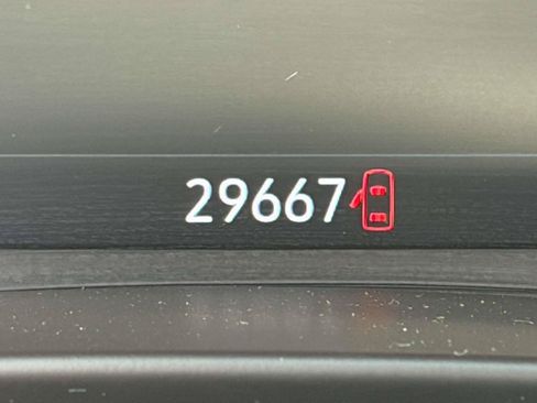 Used 2025 Chevrolet Blazer LT FWD image 10