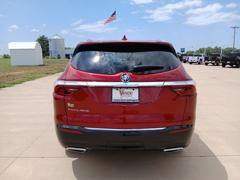 Used 2023 Buick Enclave Essence FWD image 4