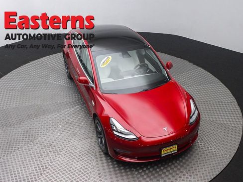 Used 2019 Tesla Model 3 Standard Range Plus RWD image 3