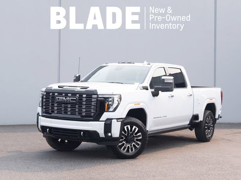 Used 2026 GMC Sierra 3500 Denali Ultimate AWD/4WD image 1