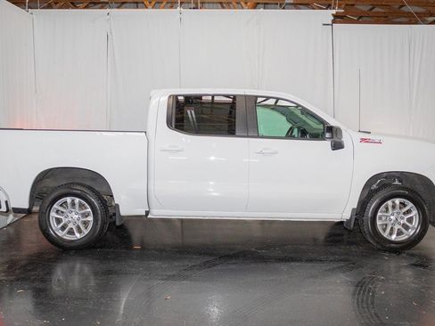 Certified 2022 Chevrolet Silverado 1500 RST image 5