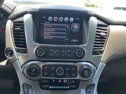 Used 2020 Chevrolet Tahoe LT AWD/4WD image 32