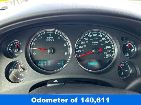 Used 2014 Chevrolet Suburban LS AWD/4WD image 10
