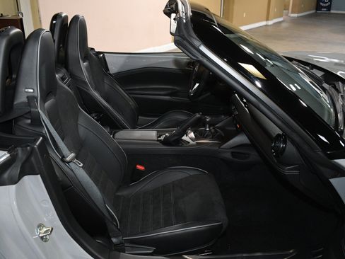 Used 2025 MAZDA MX-5 Miata Club w/ Brembo/BBS Recaro Package RWD image 50