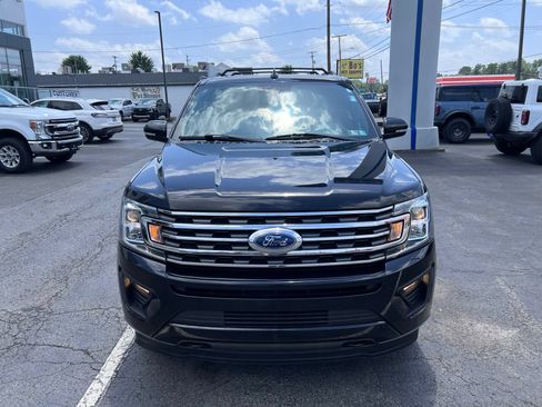 Used 2021 Ford Expedition XLT AWD/4WD image 2