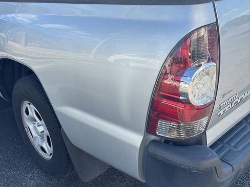 Used 2011 Toyota Tacoma 2WD Access Cab w/ Convenience Pkg image 11