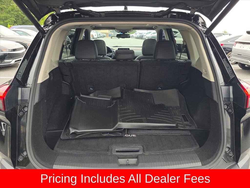Used 2023 Nissan Rogue SL FWD image 15