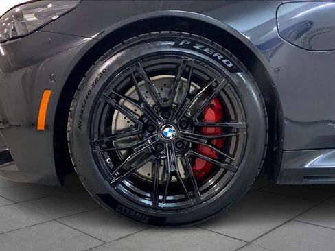 Certified 2025 BMW M5 w/ Executive Package image 22