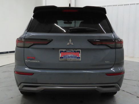 New 2026 Mitsubishi Outlander SEL image 4