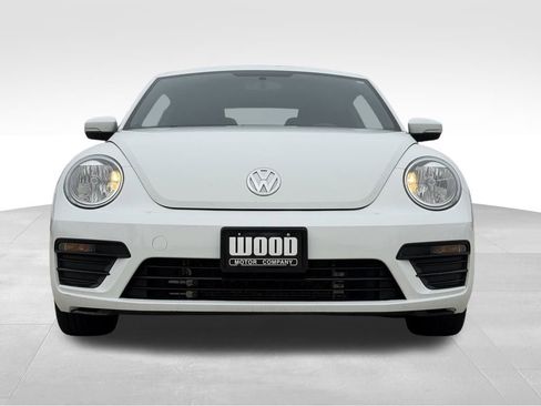 Used 2019 Volkswagen Beetle 2.0T S image 8