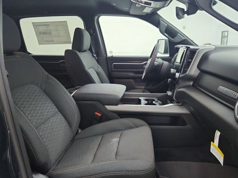 New 2026 RAM 1500 Big Horn AWD/4WD image 16