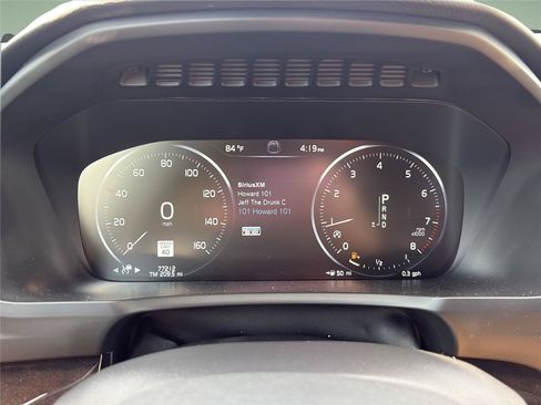 Used 2018 Volvo XC90 T6 Momentum w/ Convenience Package AWD/4WD image 12