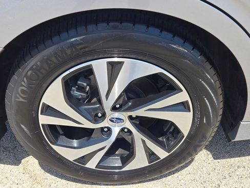 Used 2024 Subaru Legacy Premium AWD/4WD image 10