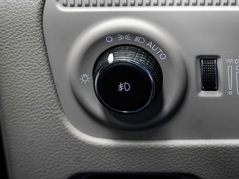 Used 2022 Jeep Wagoneer Series III w/ Premium Group I RWD image 38