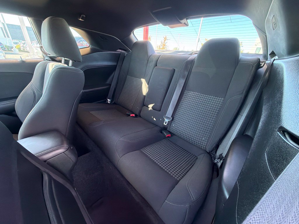 Used 2016 Dodge Challenger SXT RWD image 16