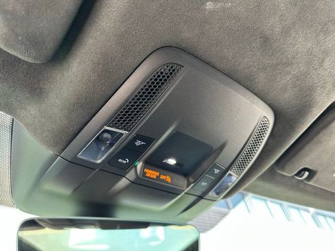 Used 2025 Porsche Taycan 4S image 34