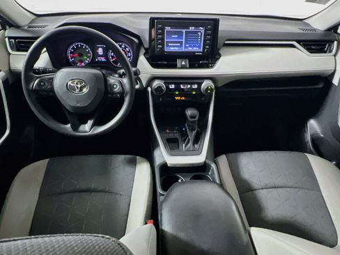 Used 2021 Toyota RAV4 XLE FWD image 29