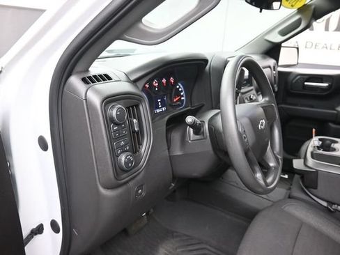 Used 2023 Chevrolet Silverado 1500 Custom Trail Boss AWD/4WD image 13
