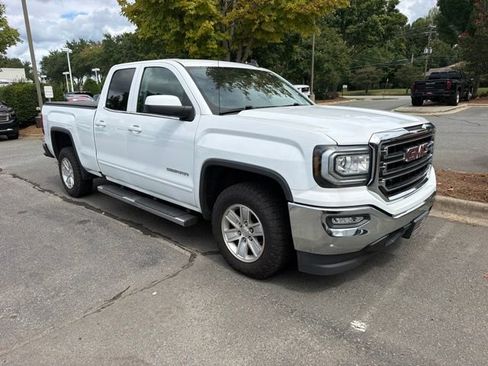 Used 2017 GMC Sierra 1500 SLE w/ SLE Value Package RWD image 3