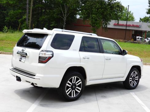 Used 2017 Toyota 4Runner Limited AWD/4WD image 34